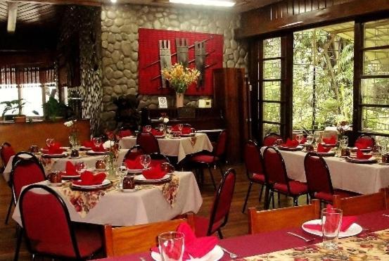 Mountain Lodge And Restaurant Baguio City Esterno foto