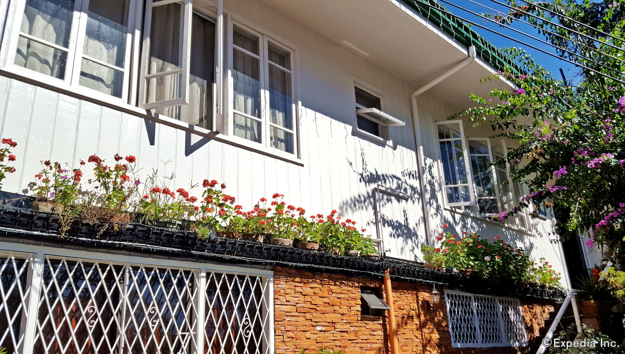 Mountain Lodge And Restaurant Baguio City Esterno foto