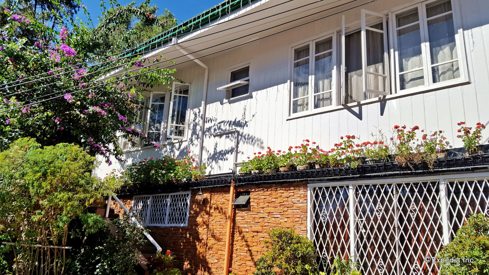Mountain Lodge And Restaurant Baguio City Esterno foto