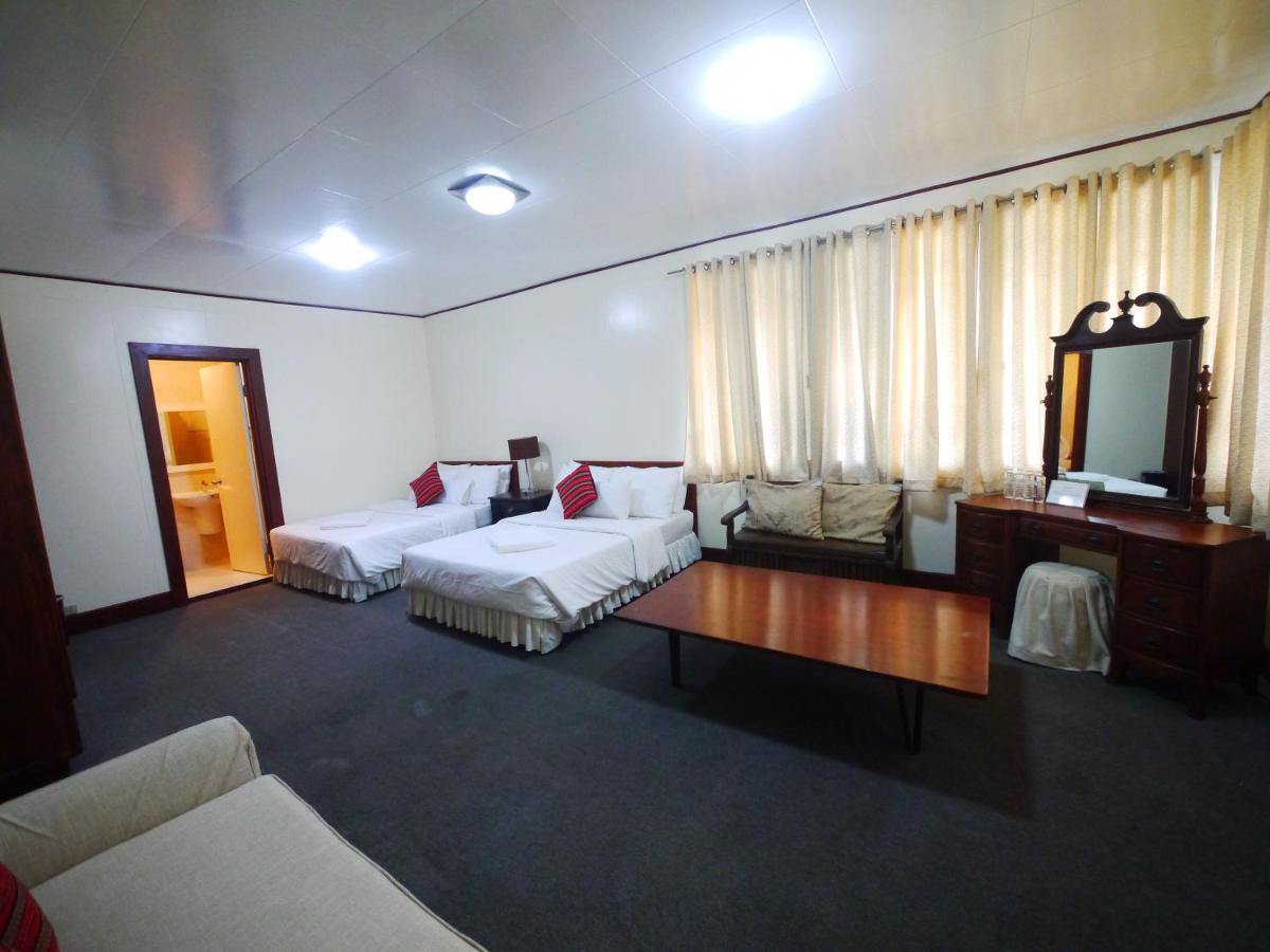 Mountain Lodge And Restaurant Baguio City Esterno foto